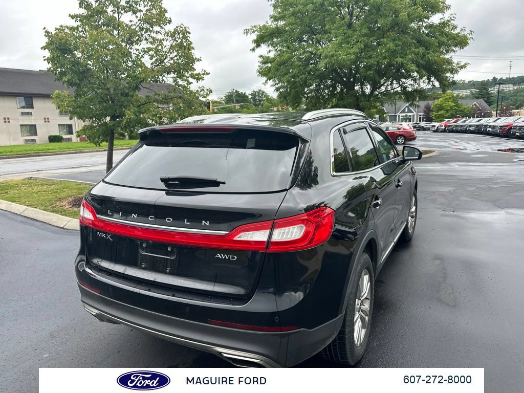 Used 2018 Lincoln MKX Premiere AWD/4WD image 5