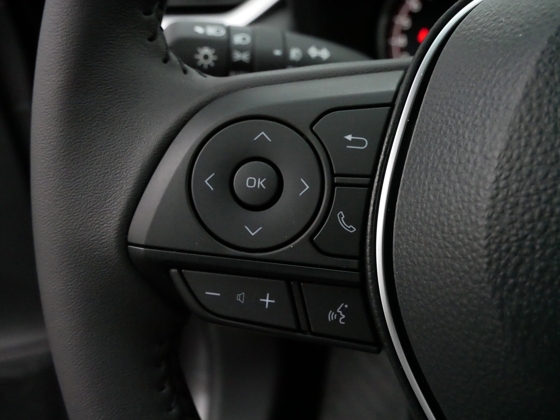 Certified 2025 Toyota RAV4 XLE Premium image 27