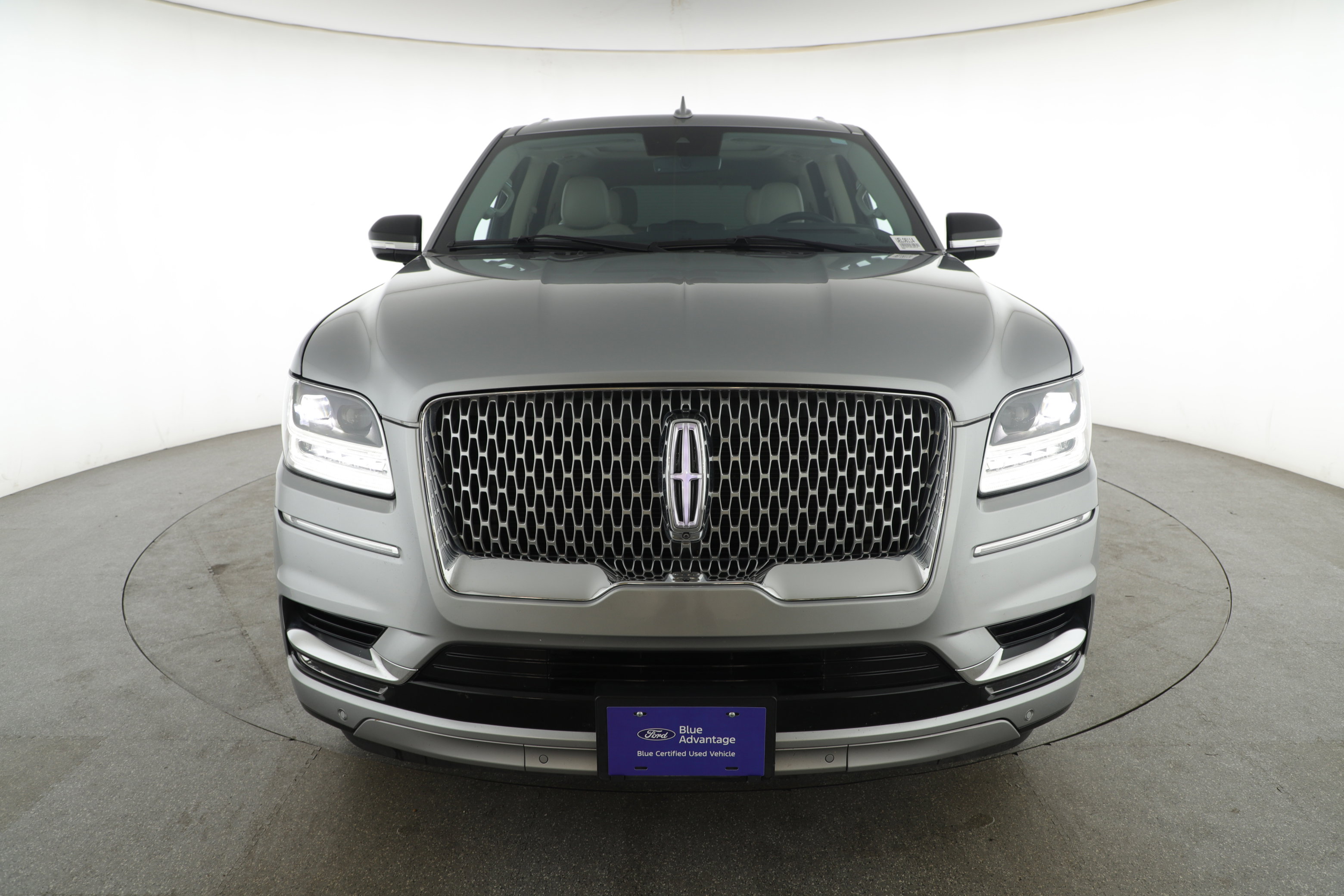 Certified 2021 Lincoln Navigator Reserve w/ Luxury Package image 2