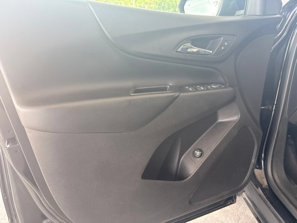 Used 2020 Chevrolet Equinox LT FWD image 27