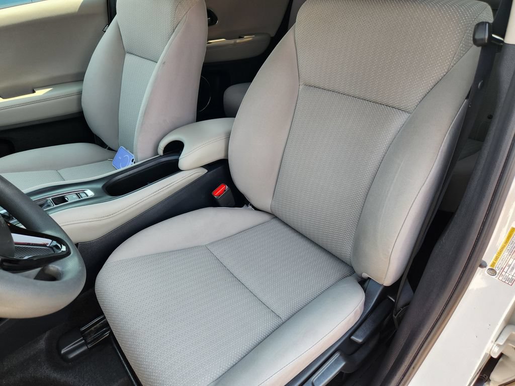Used 2017 Honda HR-V EX image 15