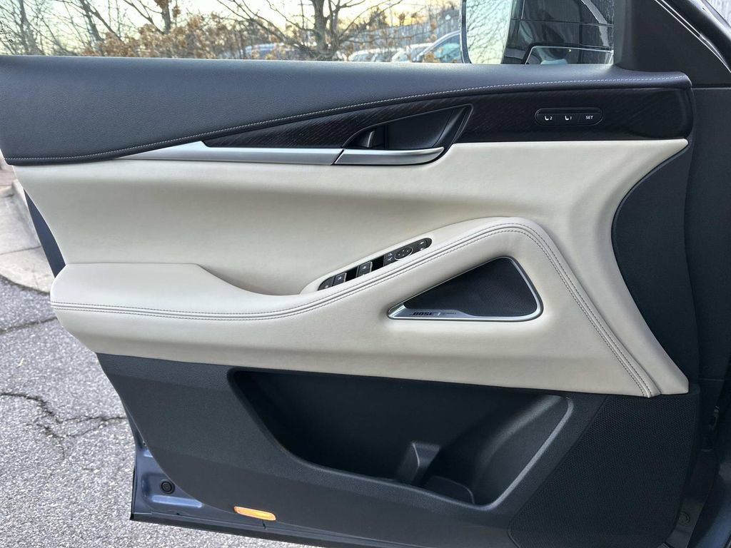 Used 2022 INFINITI QX60 Sensory w/ Vision Package image 24