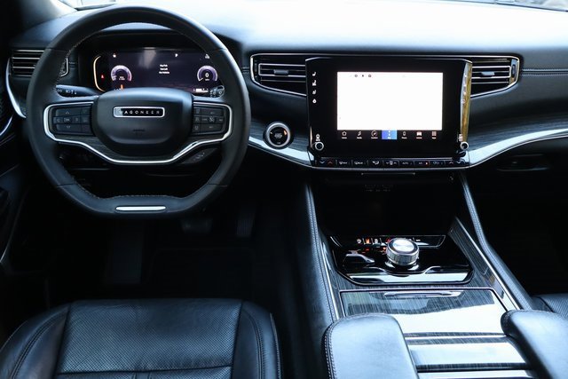 Used 2022 Jeep Wagoneer Series II image 6