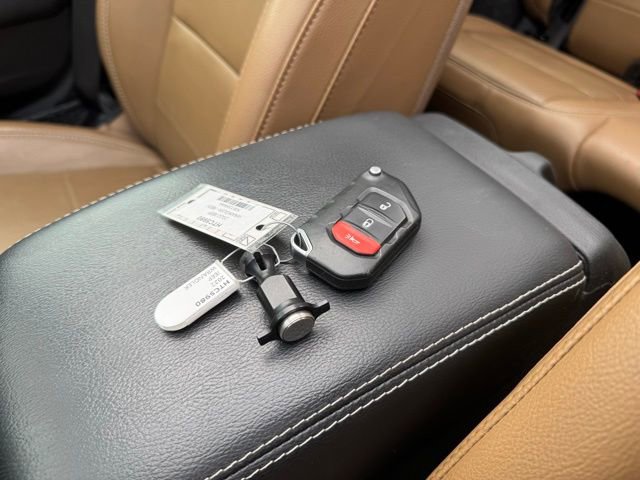 Used 2022 Jeep Wrangler Unlimited Sahara w/ LED Lighting Group image 28