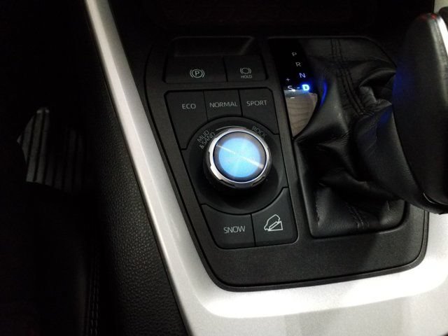 Used 2024 Toyota RAV4 Limited w/ Weather Package AWD/4WD image 8
