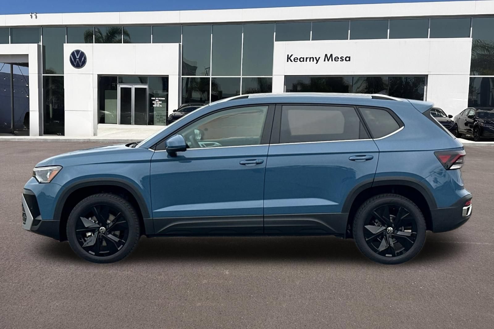 New 2026 Volkswagen Taos SE FWD image 7