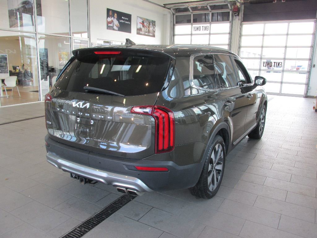 Used 2022 Kia Telluride EX w/ EX Premium Package image 6