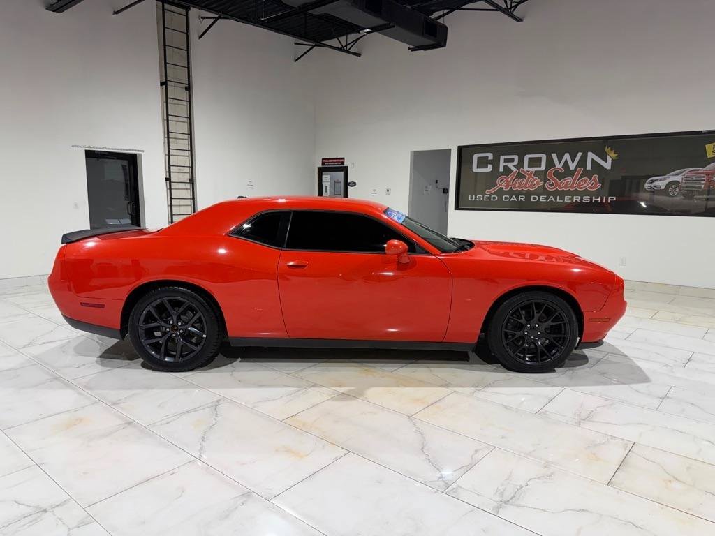 Used 2020 Dodge Challenger R/T w/ Blacktop Package RWD image 7