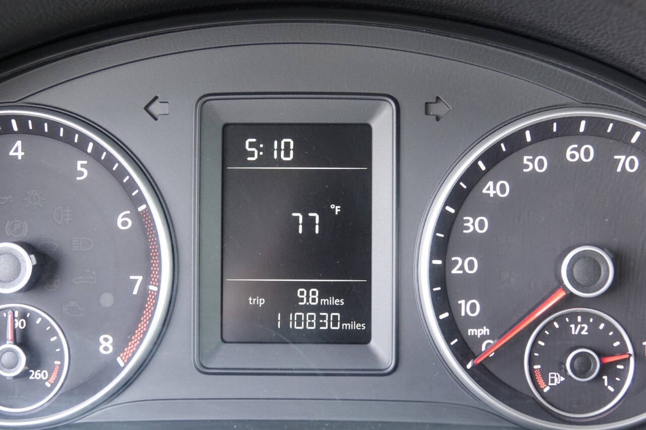 Used 2010 Volkswagen Jetta Limited Edition FWD image 82