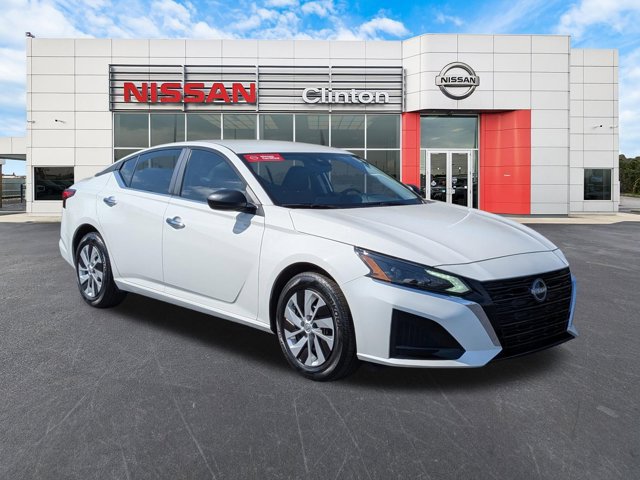 Certified 2025 Nissan Altima 2.5 S FWD image 1