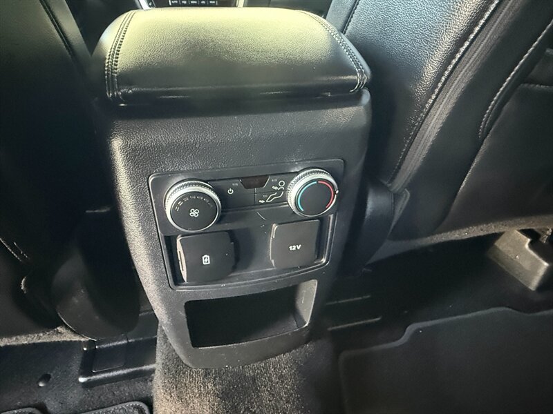 Used 2021 Ford Explorer XLT w/ Equipment Group 202A RWD image 25