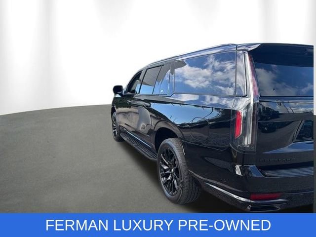 Used 2024 Cadillac Escalade ESV Sport w/ LPO, ONYX Package image 17