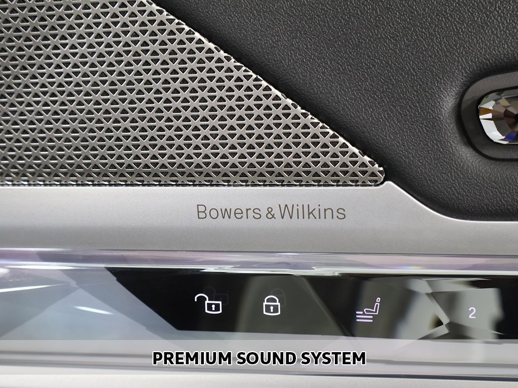 Used 2023 BMW 760i xDrive w/ Parking Assistance Package image 5