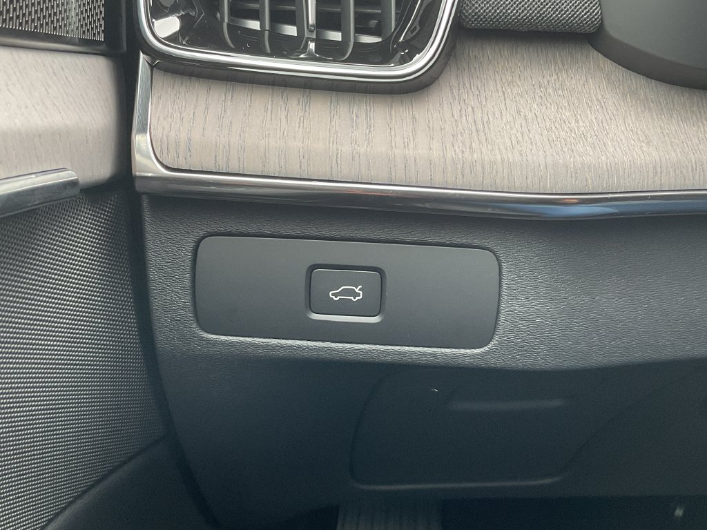 New 2027 Volvo XC90 B6 Ultra AWD/4WD image 31