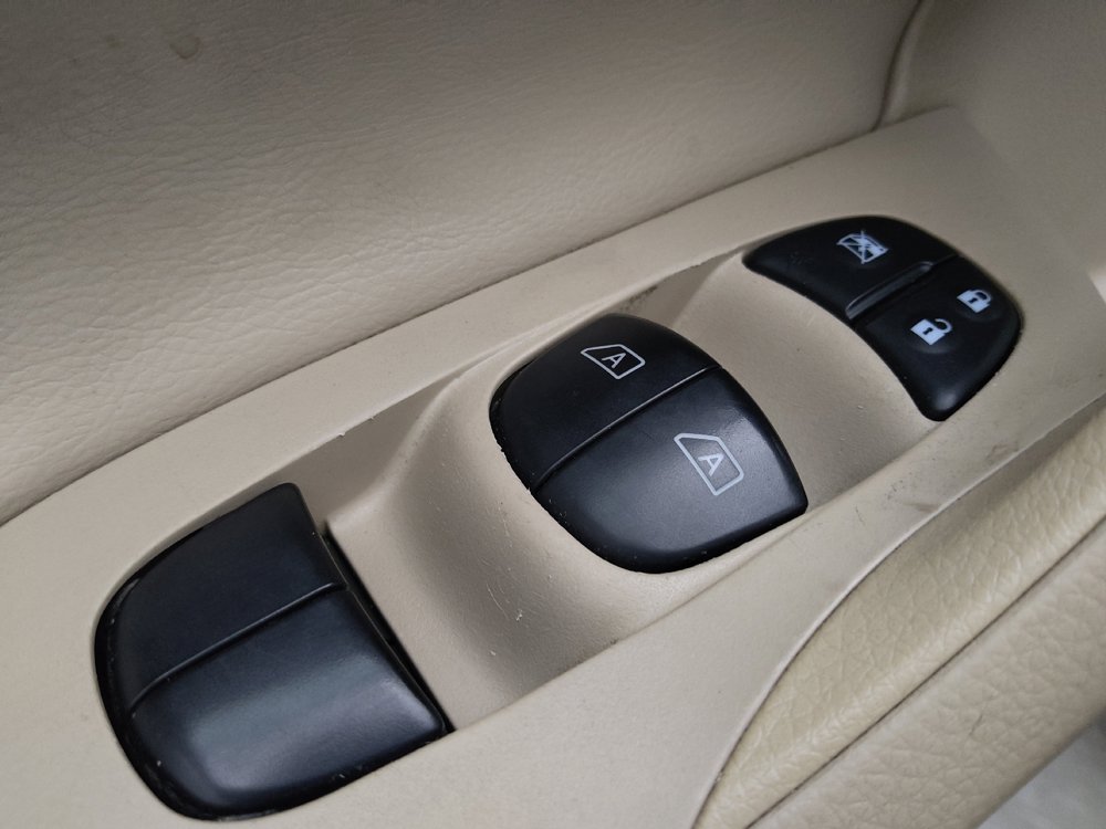 Used 2015 Nissan Altima 3.5 SL FWD image 27