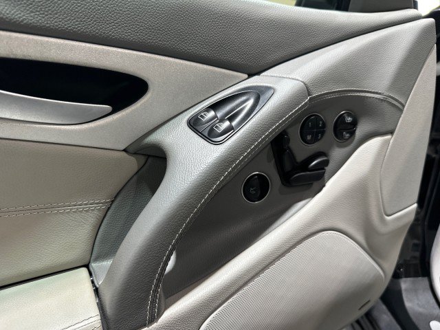Used 2005 Mercedes-Benz SL 55 AMG image 33