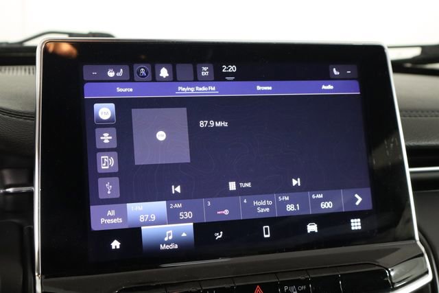 Used 2023 Jeep Compass Limited image 29