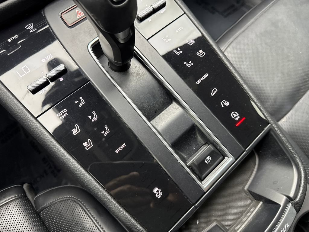 Used 2023 Porsche Macan image 67