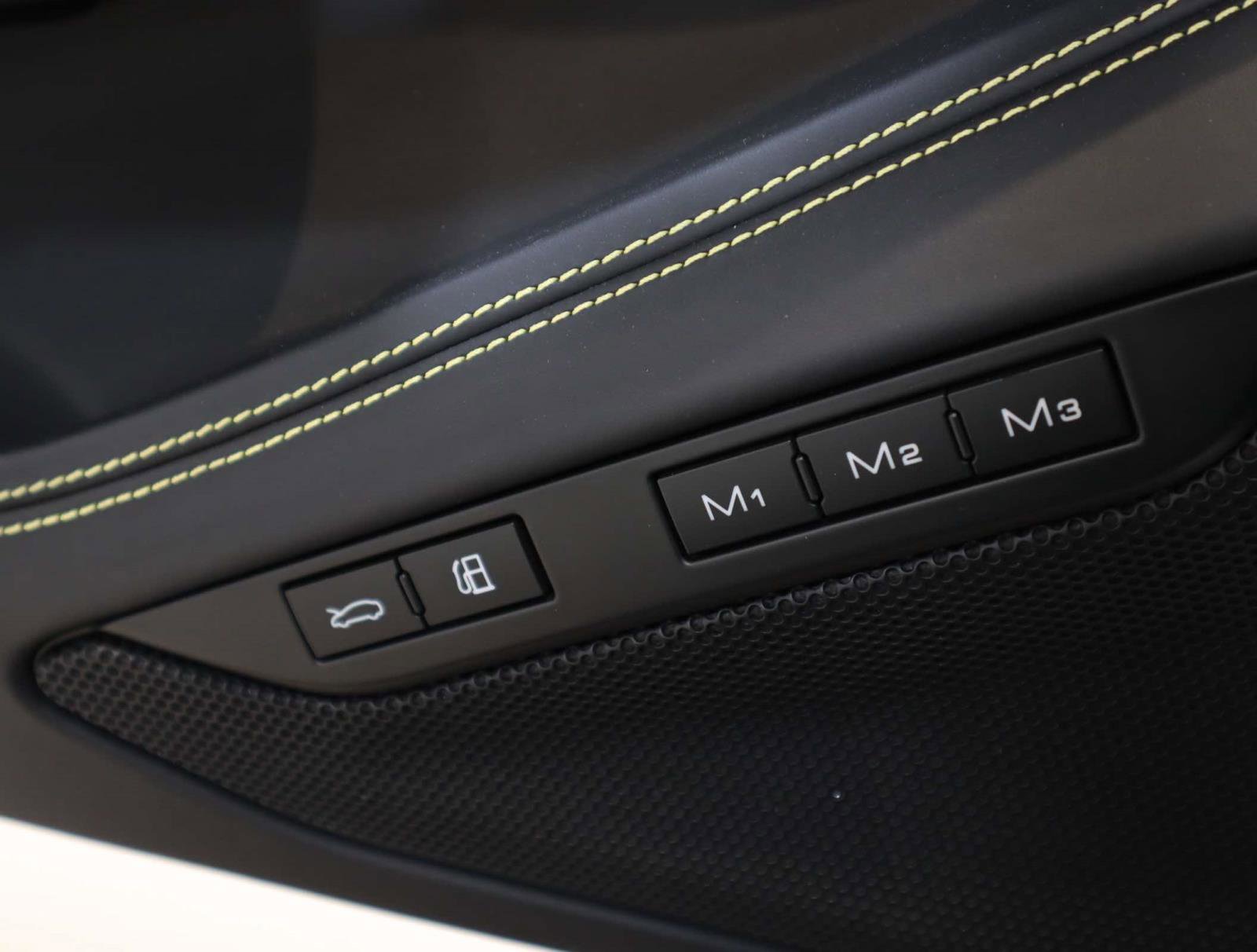 Used 2021 Ferrari F8 Tributo image 27