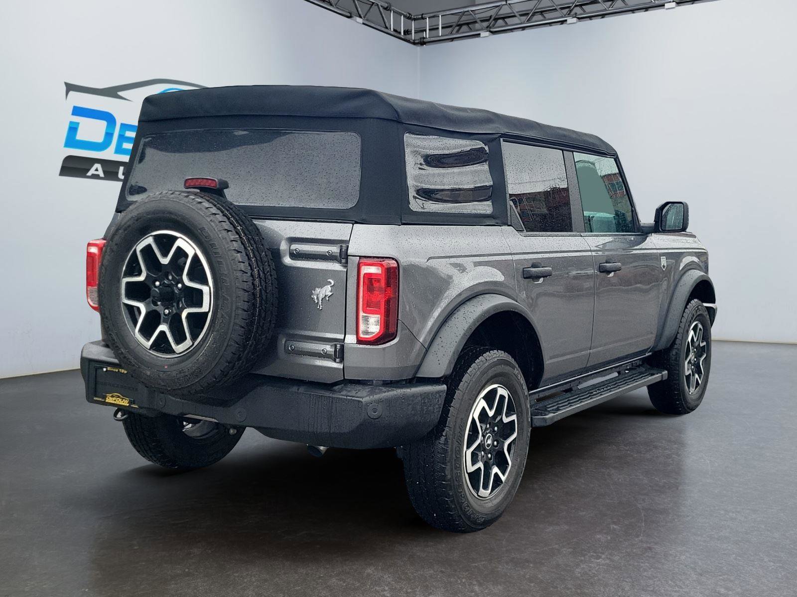 Used 2022 Ford Bronco Big Bend image 3