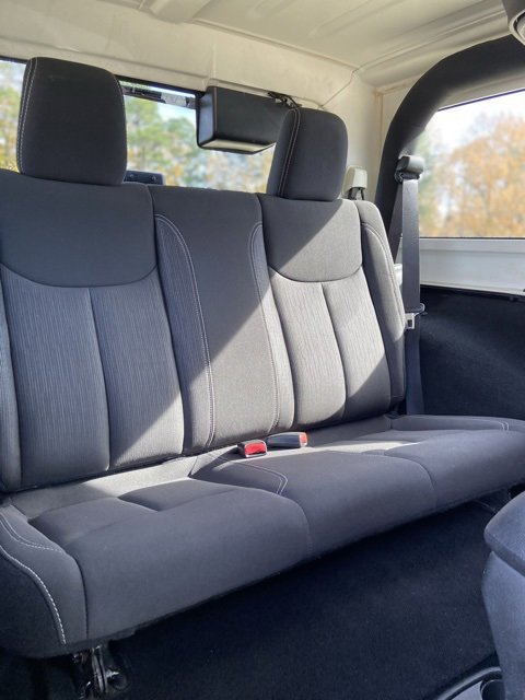 Used 2018 Jeep Wrangler Rubicon w/ Power Convenience Group image 14