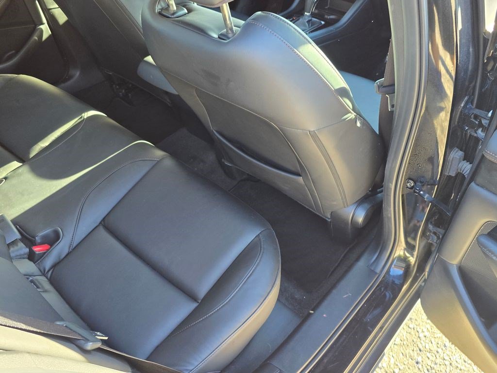 Used 2025 MAZDA MAZDA3 s FWD image 32