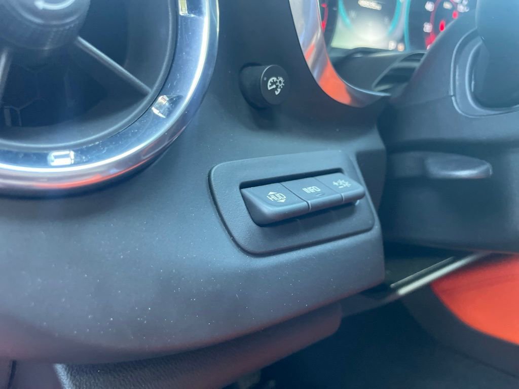 Used 2018 Chevrolet Camaro SS w/ Hot Wheels Edition image 13