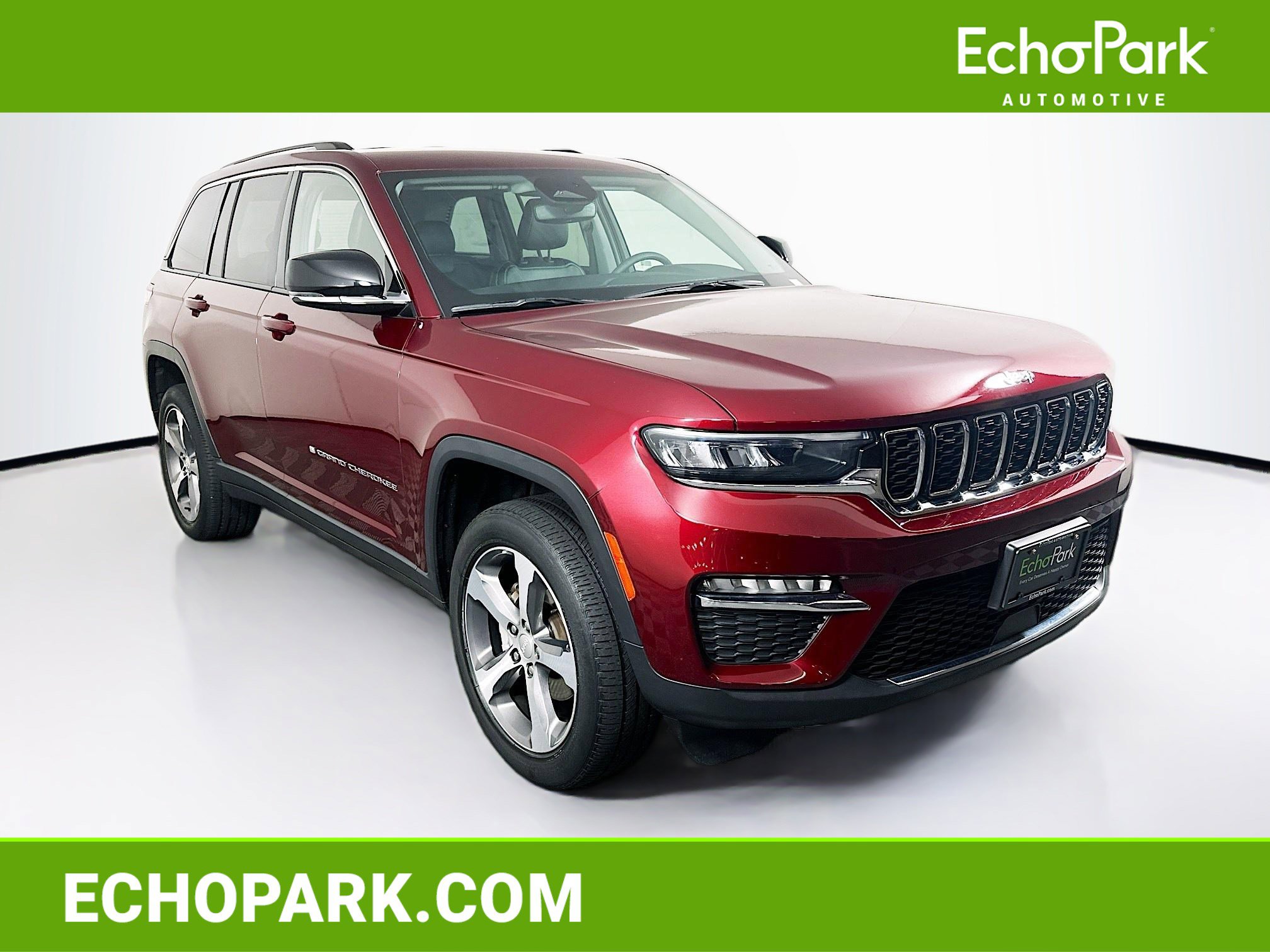 Used 2023 Jeep Grand Cherokee Limited AWD/4WD image 1