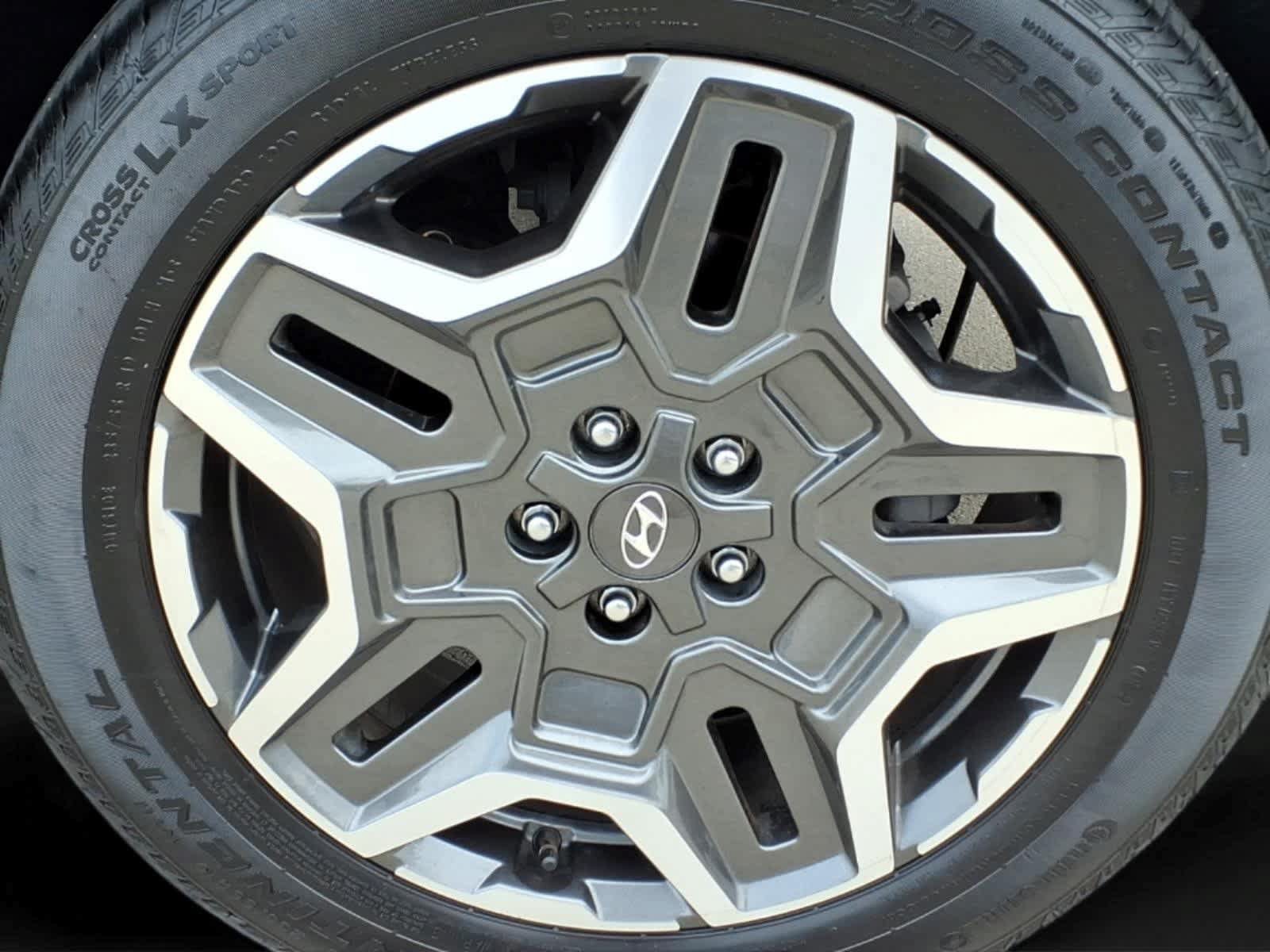 Used 2023 Hyundai Santa Fe Limited AWD/4WD image 11