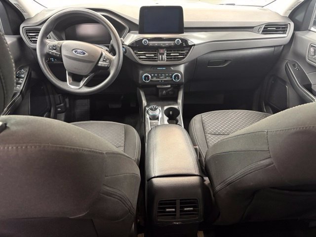 Used 2025 Ford Escape Active AWD/4WD image 2