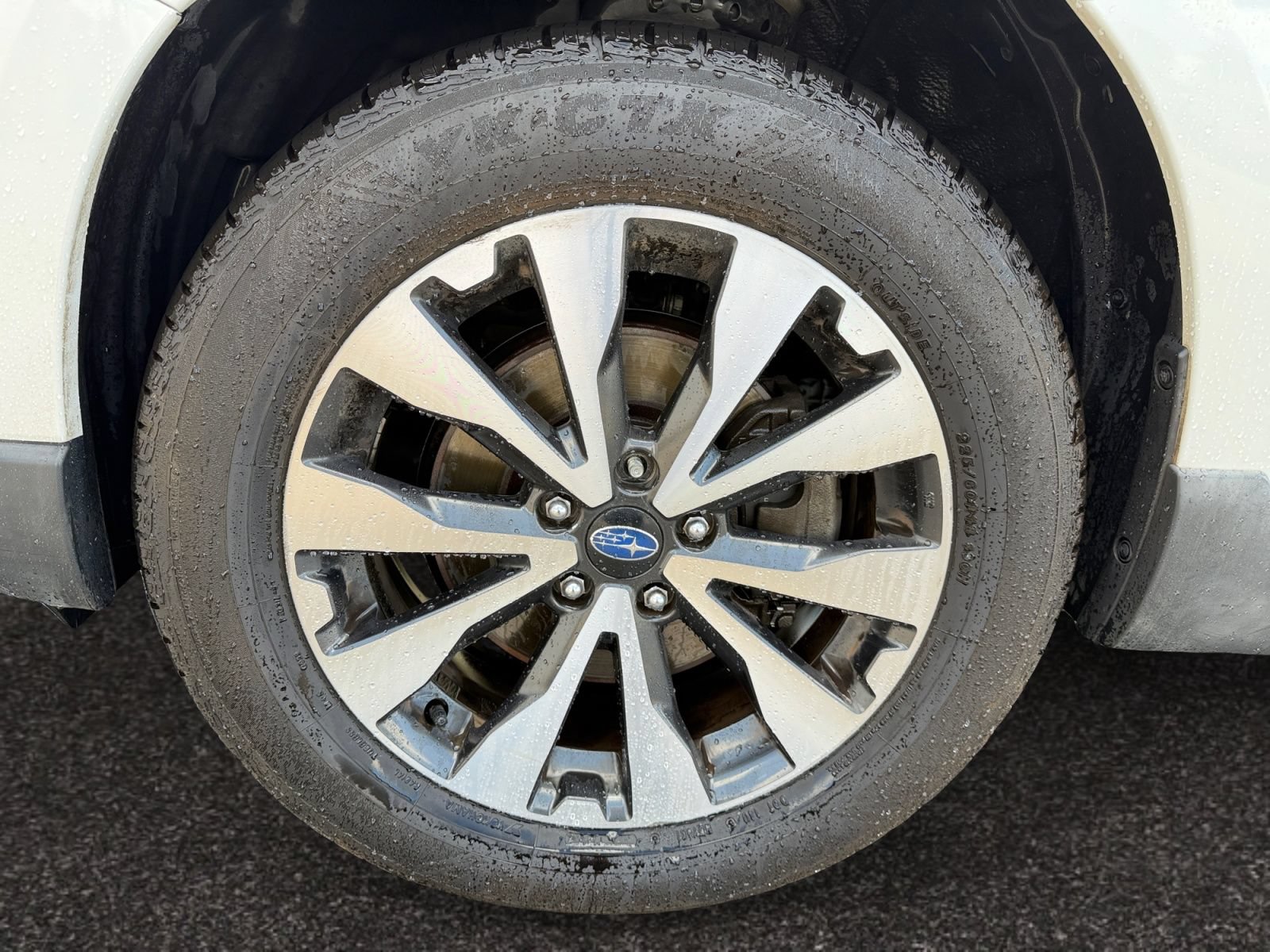 Used 2017 Subaru Outback 2.5i Limited AWD/4WD image 14