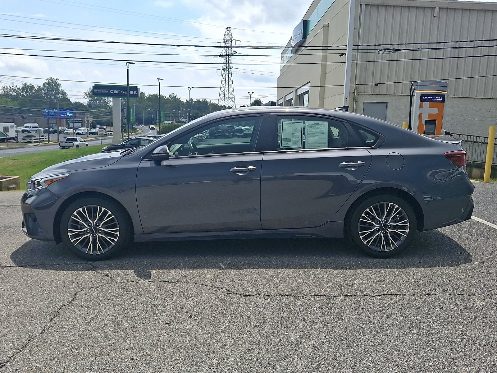 Used 2024 Kia Forte GT-Line w/ GT-Line Premium Package FWD image 7