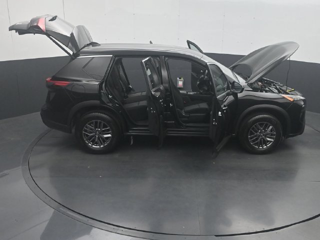 Used 2026 Nissan Rogue SV FWD image 49