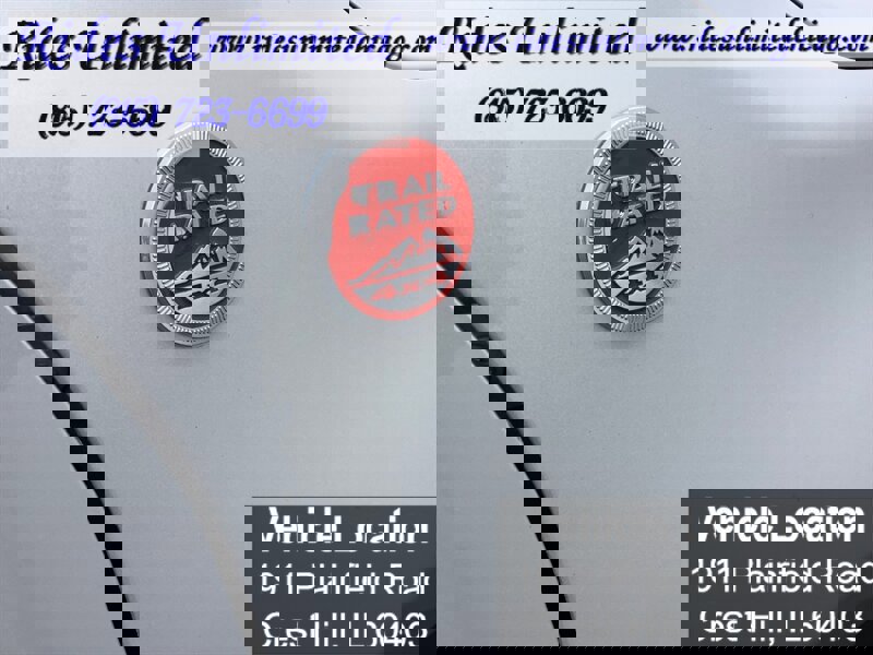 Used 2018 Jeep Renegade Trailhawk AWD/4WD image 38