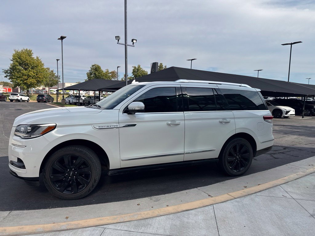 Used 2024 Lincoln Navigator Reserve