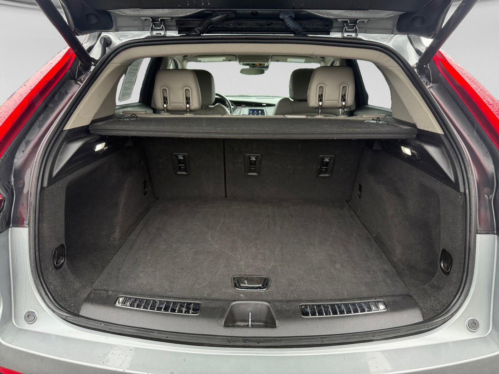 Used 2023 Cadillac XT4 Premium Luxury image 18