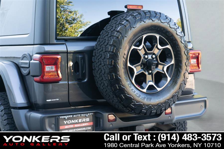 Used 2023 Jeep Wrangler Unlimited Rubicon w/ Safety Group AWD/4WD image 18