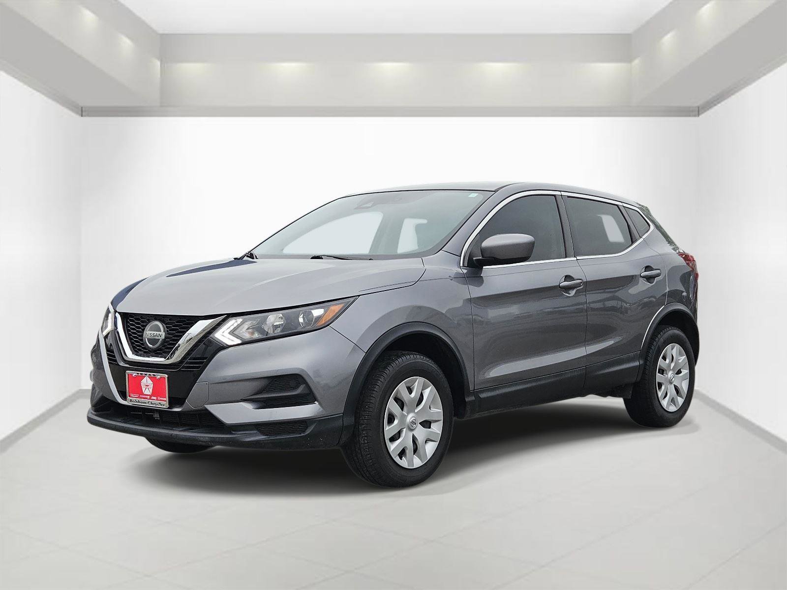 Used 2020 Nissan Rogue Sport S image 3