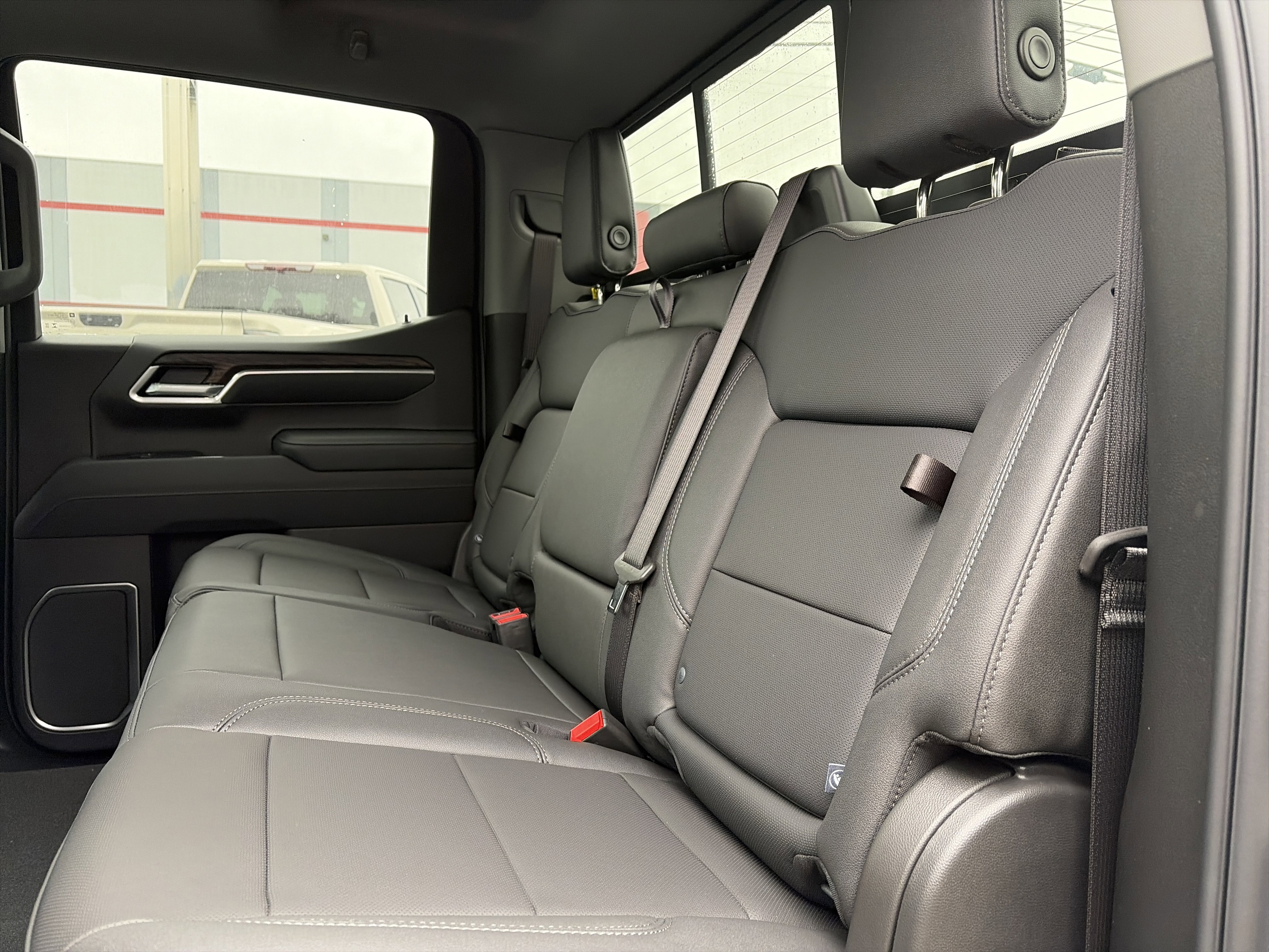 New 2026 GMC Sierra 1500 SLT w/ SLT Premium Package image 13
