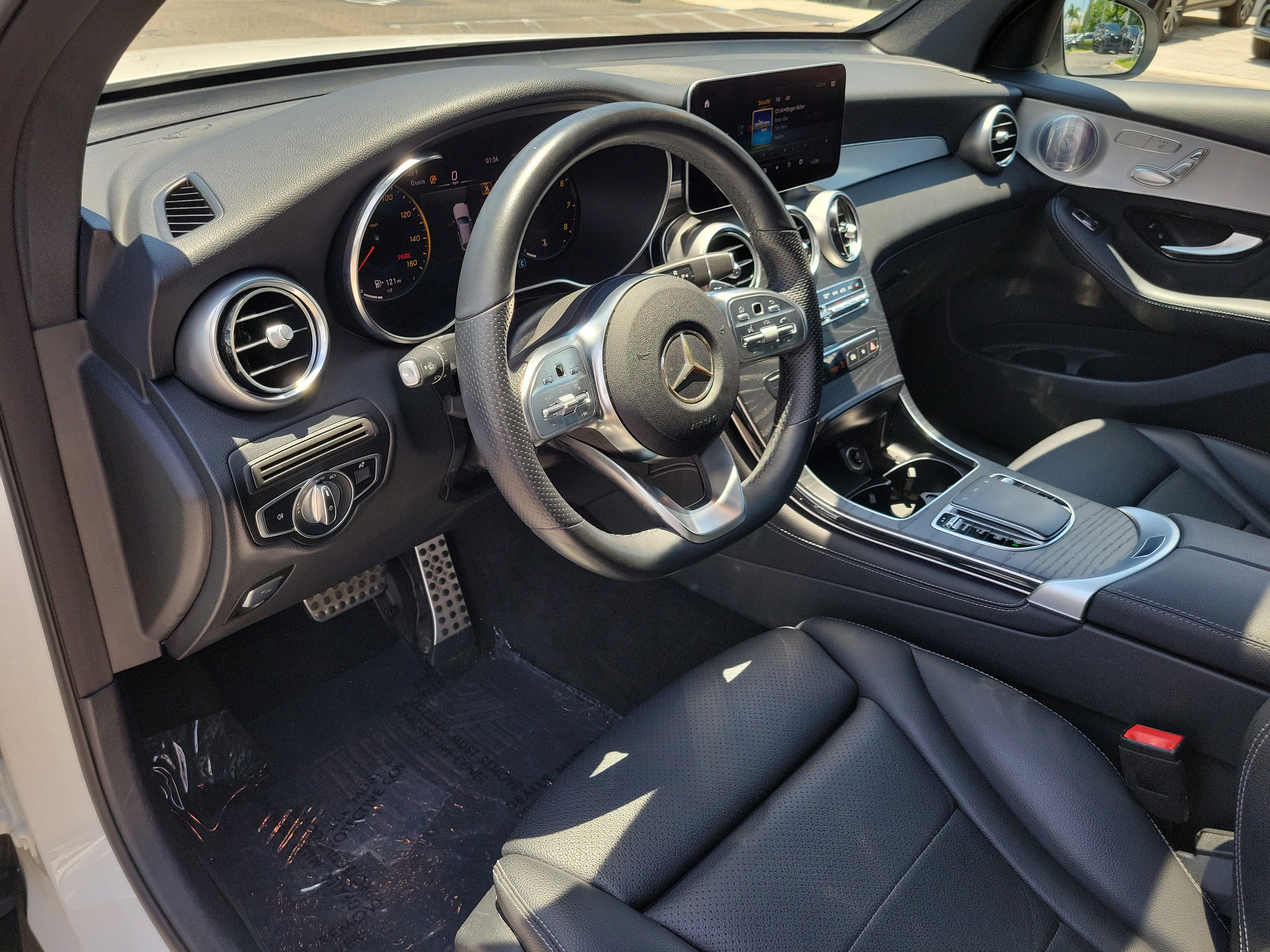 Certified 2021 Mercedes-Benz GLC 300 4MATIC Coupe image 23