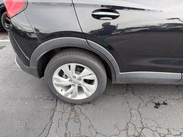 Used 2024 Buick Encore GX Preferred w/ Comfort Package FWD image 16