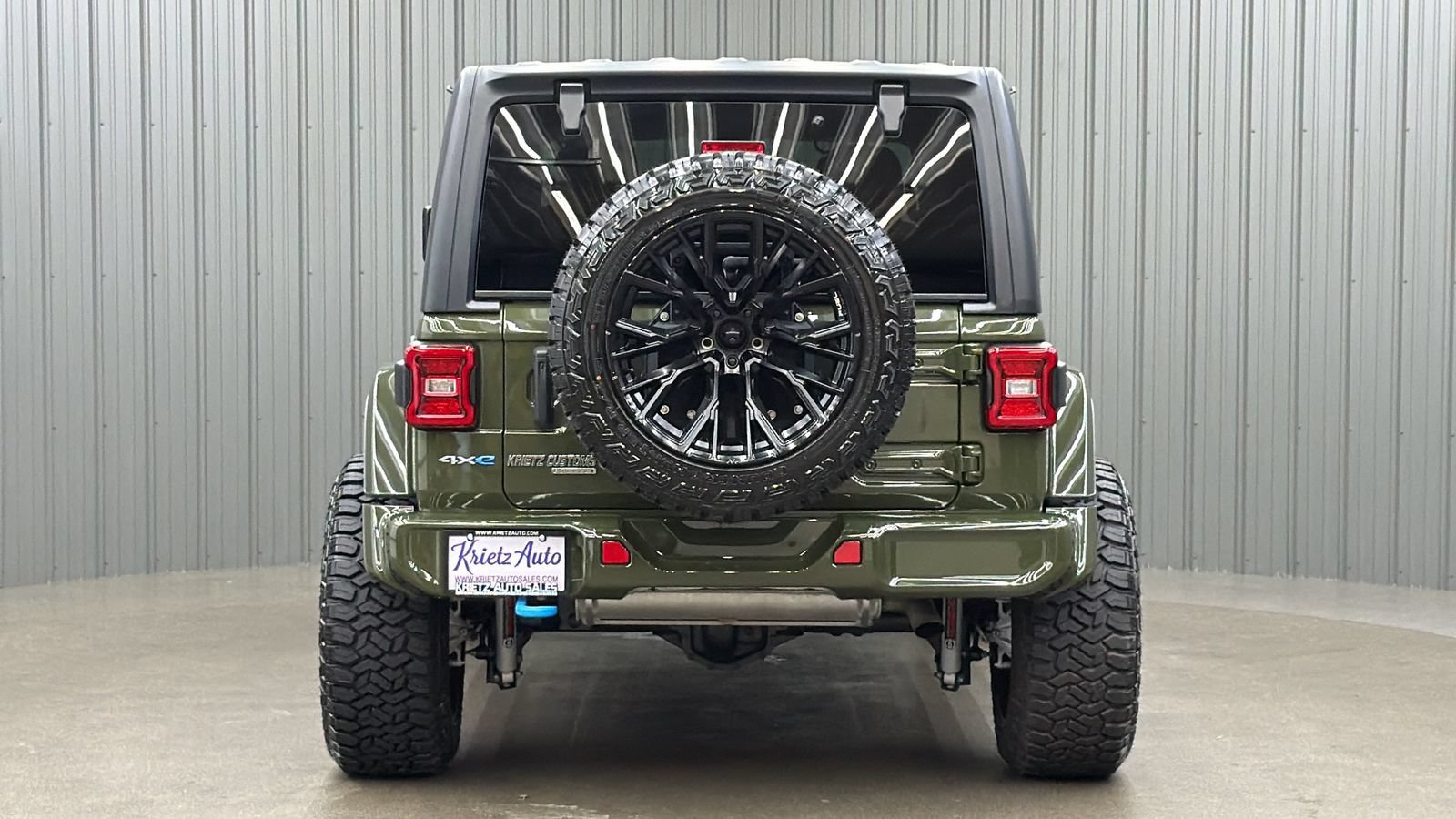 Used 2023 Jeep Wrangler Unlimited Sahara w/ Cold Weather Group AWD/4WD image 4
