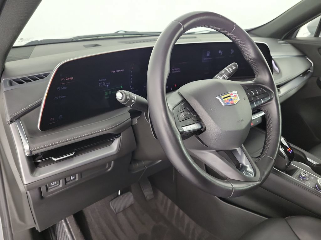 Certified 2025 Cadillac XT4 Premium Luxury FWD image 17