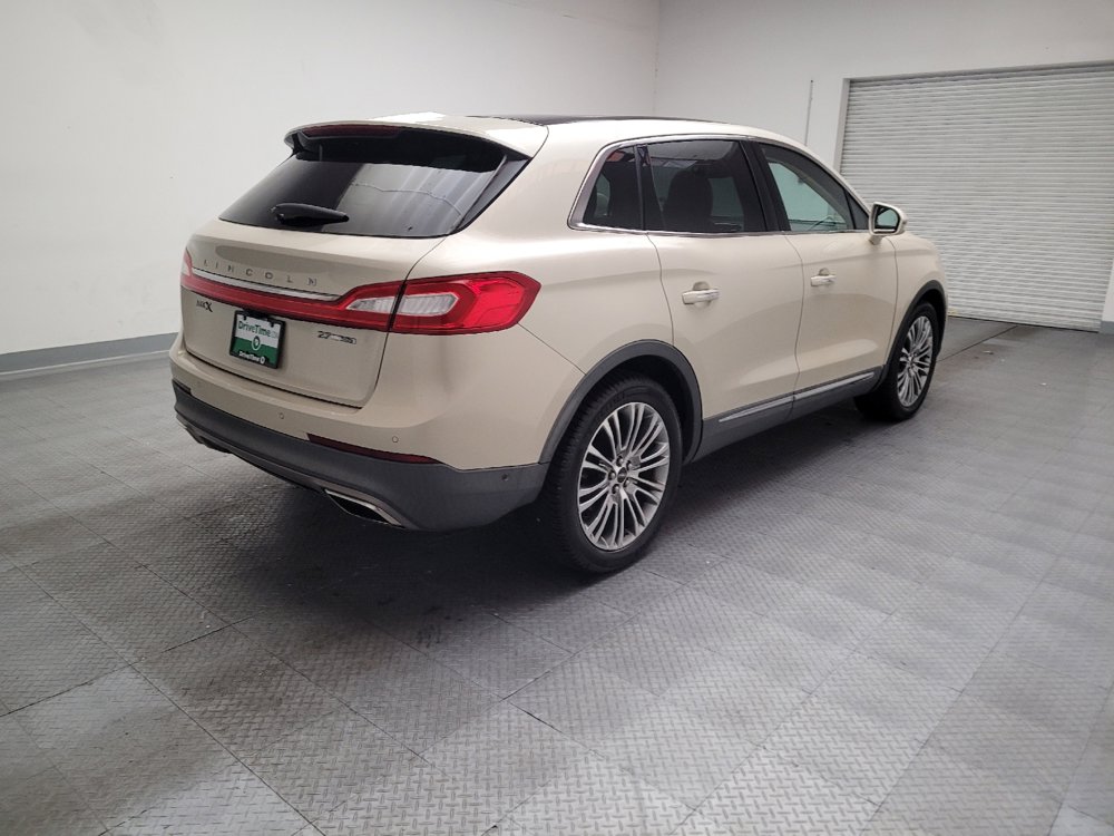 Used 2016 Lincoln MKX Reserve w/ Technology Package image 9