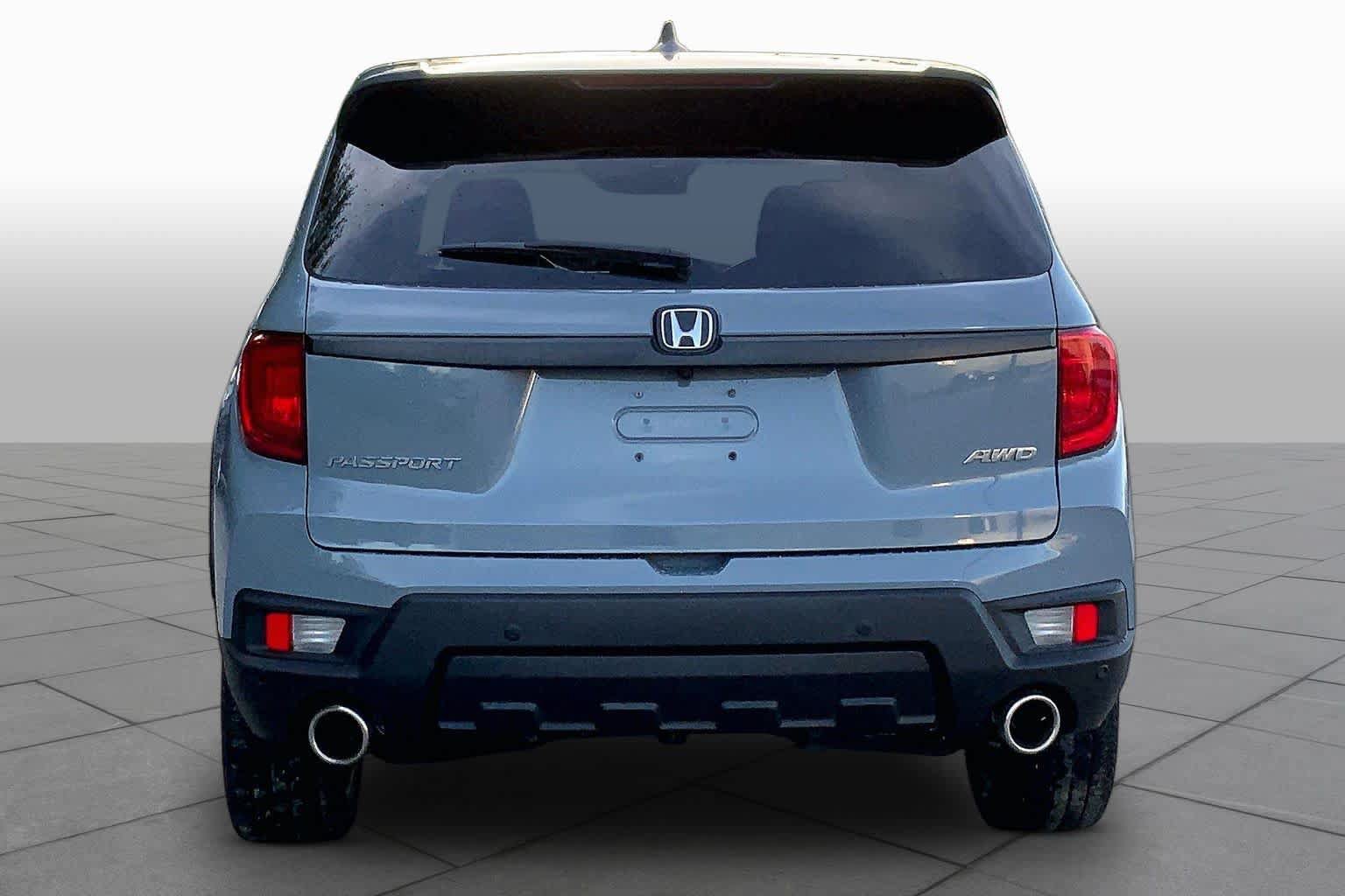 Used 2023 Honda Passport EX-L image 5