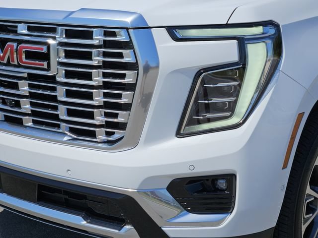 New 2026 GMC Yukon XL Denali w/ Sun & Power Step Package AWD/4WD image 5