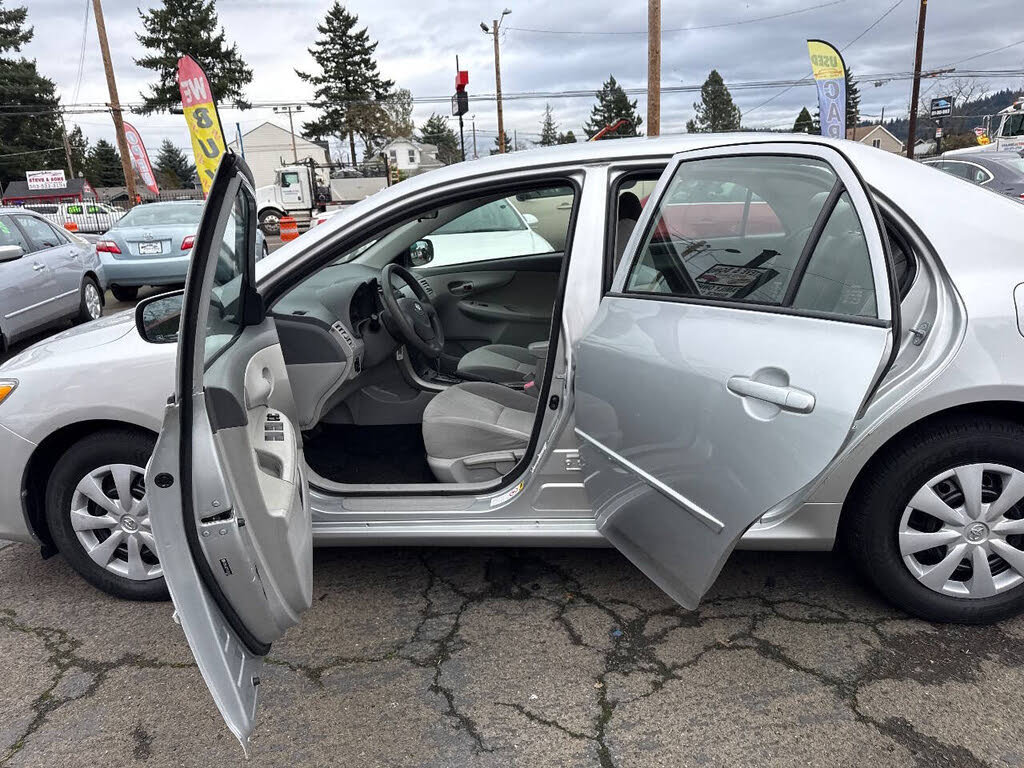 Used 2009 Toyota Corolla LE FWD image 16