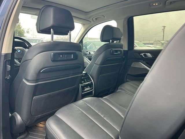 Used 2021 BMW X7 xDrive40i w/ Executive Package image 9