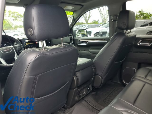 Used 2023 GMC Sierra 1500 Elevation w/ LPO, Elevation Black Package AWD/4WD image 12