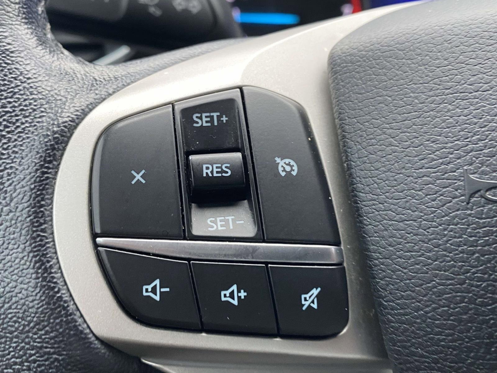 Used 2021 Ford Explorer XLT w/ Equipment Group 202A image 27